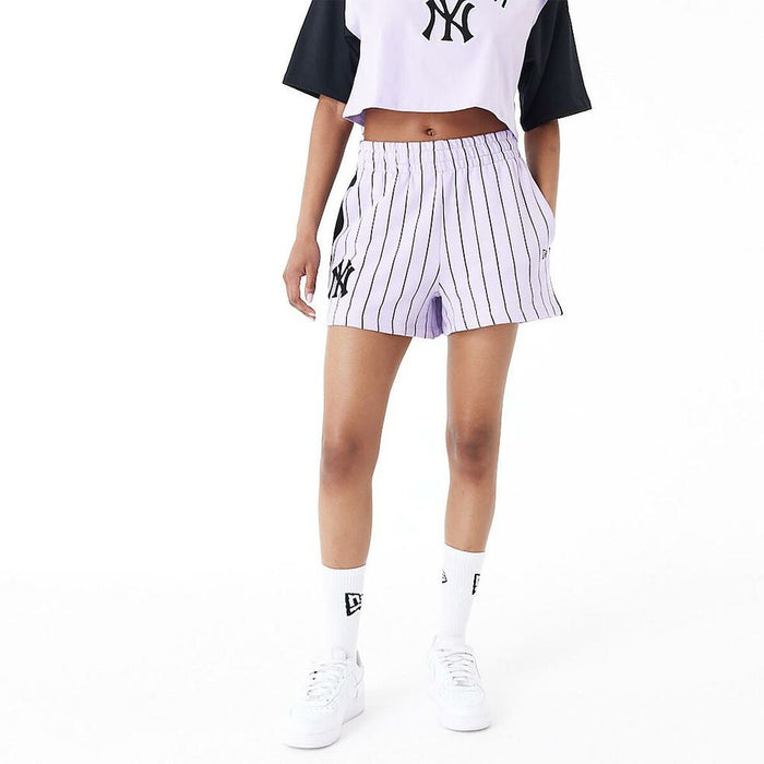 Pantaloni Scurți Sport pentru Damă New Era LIFESTYLE SHORTS NEYYAN 60435302 Alb