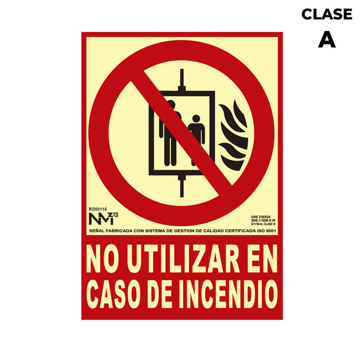 Insignă Normaluz No utilizar en caso de incendio PVC (21 x 30 cm)
