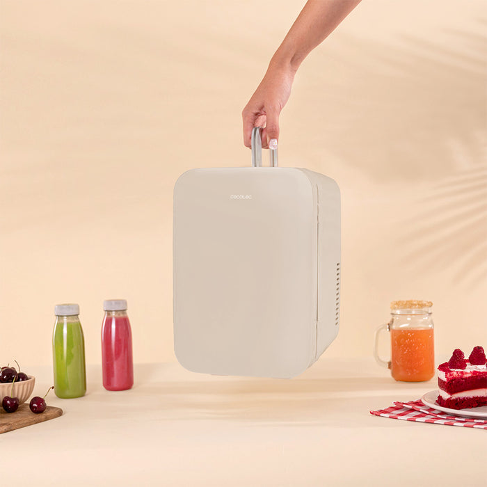 Mini frigider Cecotec Bolero MiniCooling 6L Bahamas Beige, 6 l, răcire și încălzire, 12–220 V, bej
