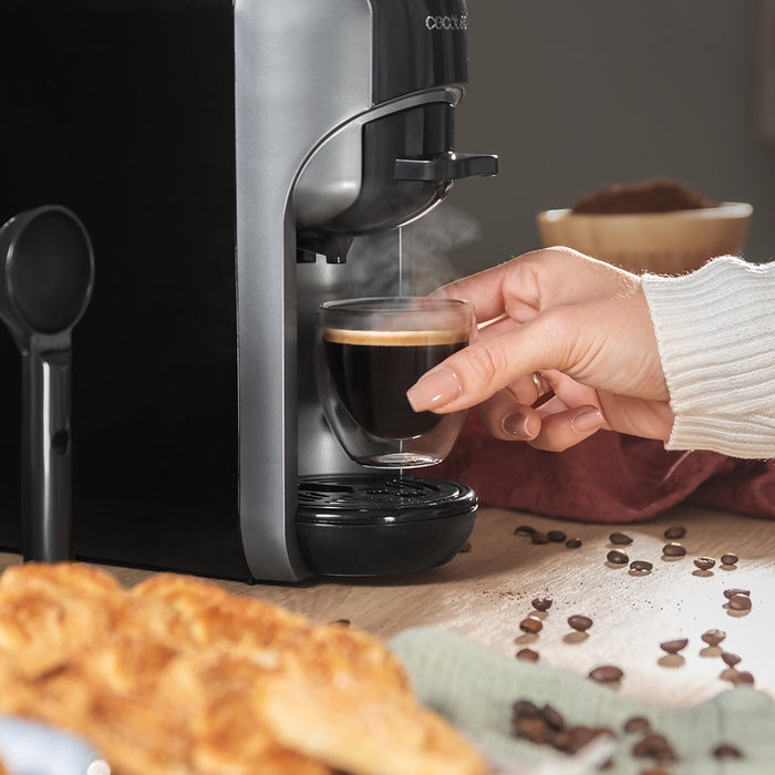 Espressor 3 în 1 Cecotec FreeStyle Compact, 1450 W, 19 bar, rezervor 0,6 l