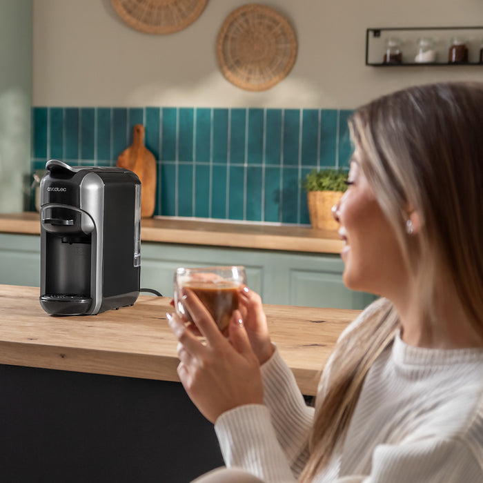 Espressor 3 în 1 Cecotec FreeStyle Compact, 1450 W, 19 bar, rezervor 0,6 l