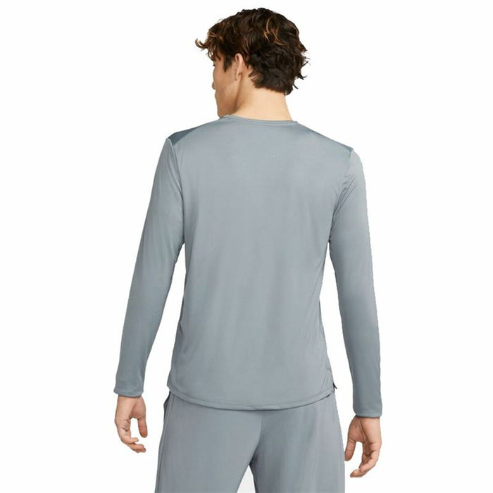 Tricou cu Mânecă Lungă Bărbați Nike Dri-FIT Miler Gri