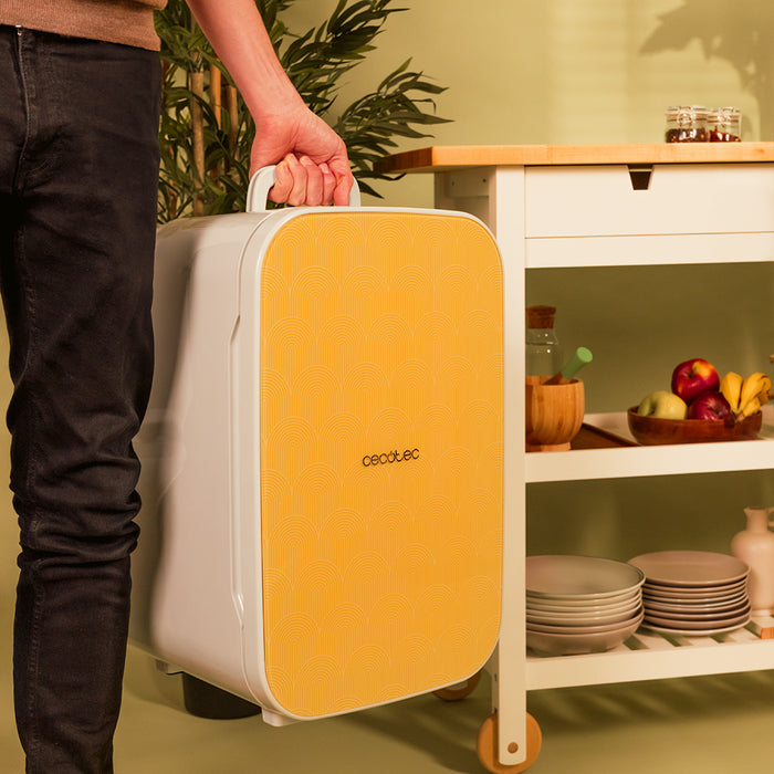 Mini frigider Cecotec Bolero MiniCooling 25L Bahamas Pat 2, 25 l, 12–220 V, clasa E, auriu