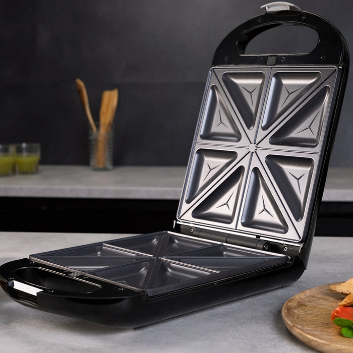 Aparat pentru sandvișuri Cecotec Rock´Ntoast Family 3In1, 1500 W, 4 sandvișuri, 3 plăci interschimbabile, albă