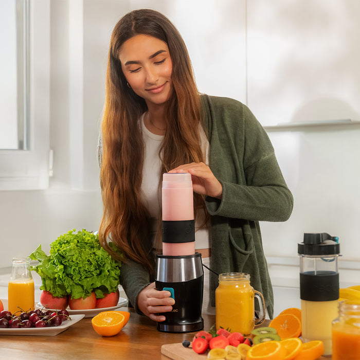 Blender personal Cecotec Power Titanium 900 ProGo, 900 W, 2 sticle de 570 ml, negru