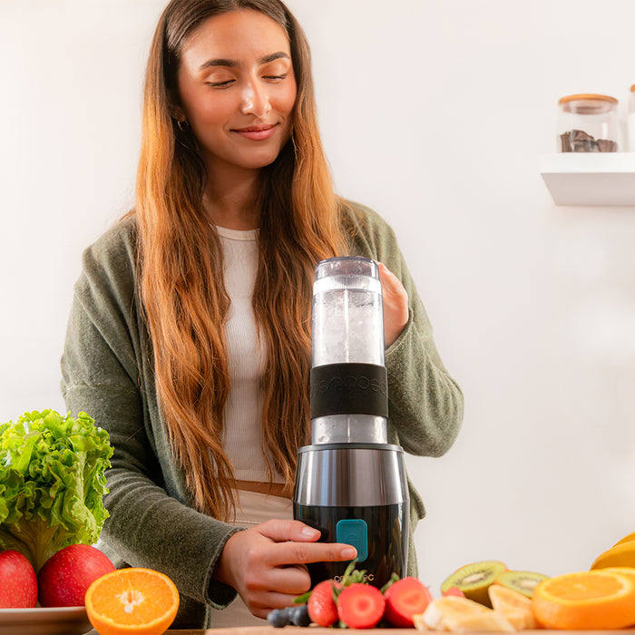 Blender personal Cecotec Power Titanium 900 ProGo, 900 W, 2 sticle de 570 ml, negru