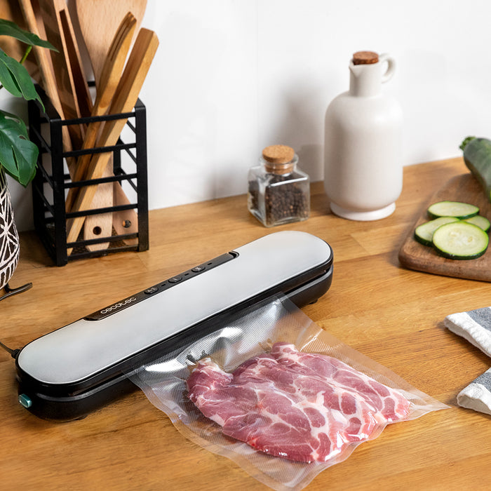 Aparat de vidat alimente Cecotec SealVac Easy Magnetik Pro, 90 W, lățime de sigilare 30 cm, presiune 0,55 bar