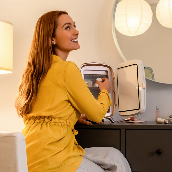 Frigider cosmetic Cecotec CoolingBeauty 6000 Mirror, 6 l, oglindă cu LED, 3 intensități