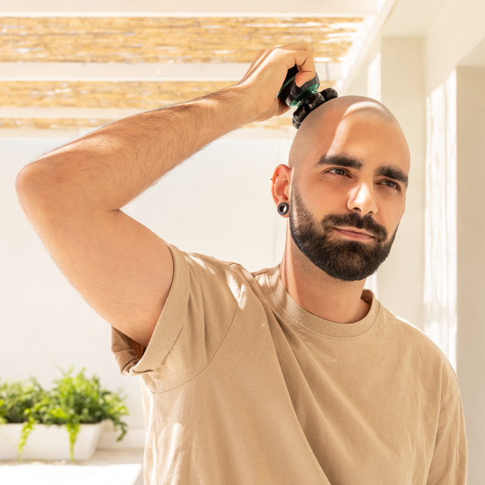 Aparat de ras pentru cap Cecotec PrecisionCare Skull Shaver, 7 lame flotante, autonomie 60 min, bază de încărcare
