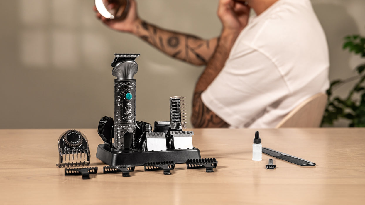 Aparat de tuns părul și barba Cecotec PrecisionCare Samurai Profiling, 6500 rpm, baterie 2000 mAh, 10 piepteni