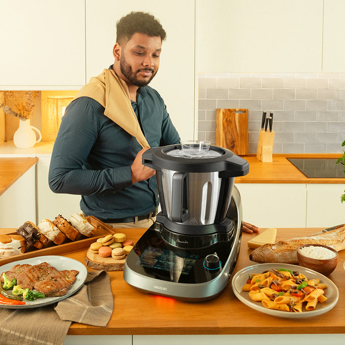 Robot de bucătărie multifuncțional Cecotec Mambo CooKing Victory, 1600 W, bol de 4,5 l, 37 de funcții, negru