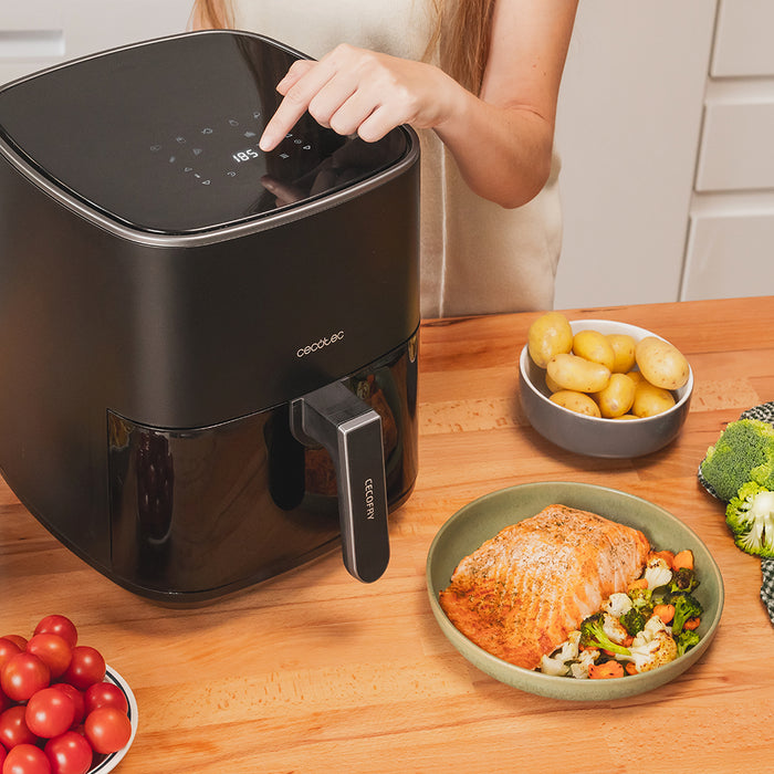 Friteuză cu aer cald Cecotec Cecofry Fantastik 5500, 5,5 l, 1500 W, 9 programe, neagră