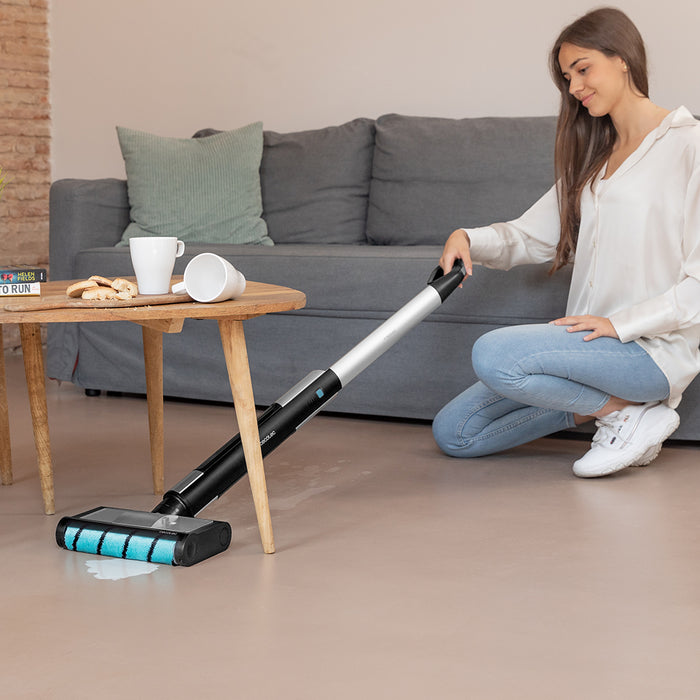 Mopă electrică Cecotec FreeGo Wash, 40 W, autonomie 30 min, rezervoare de 420 ml și 150 ml