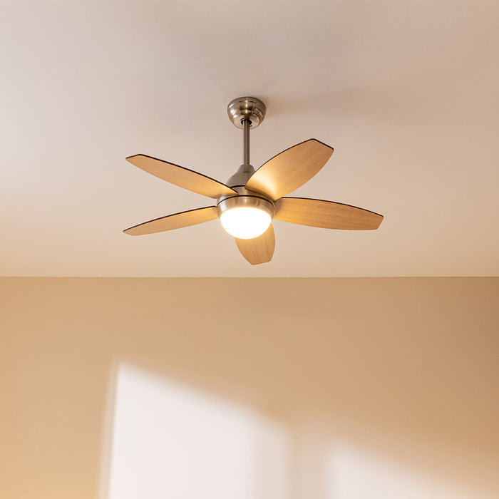 Ventilator de tavan cu iluminare Cecotec EnergySilence Aero 495, 55 W, diametru 106 cm, 3 trepte, telecomandă