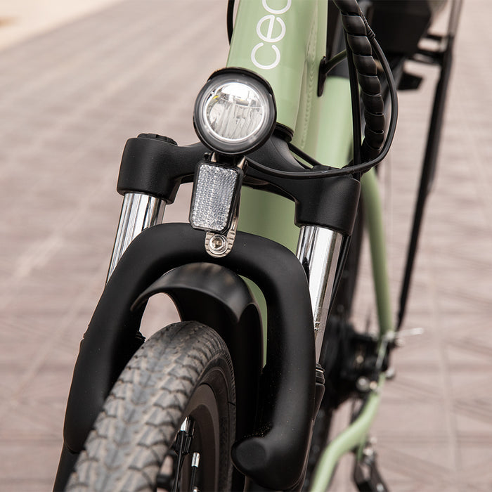 Bicicletă electrică urbană Cecotec Capital e-bike, 250 W, autonomie de până la 80 km, roți de 28 inchi