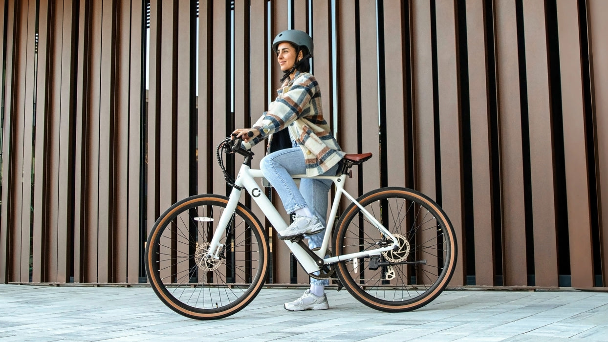 Cască urbană Cecotec BrainGuard Sprinter, mărimea L-XL (58–62 cm), 11 orificii de aerisire, gri