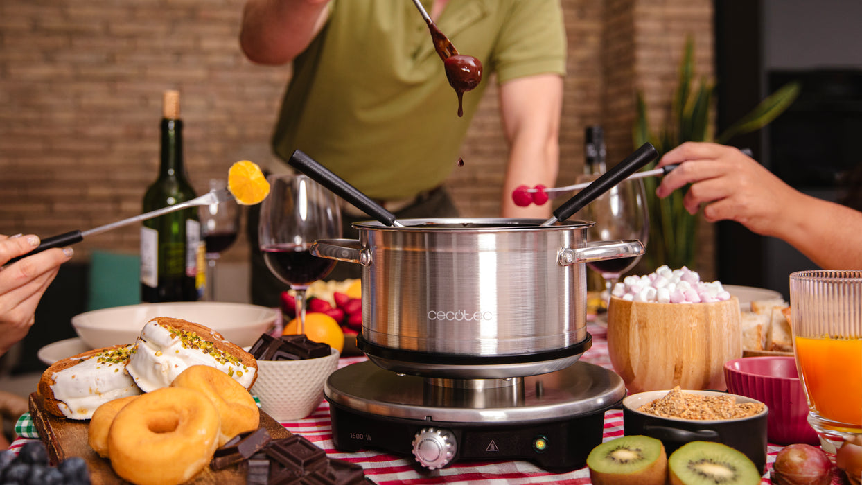 Fondue electrică Cecotec Fun GourmetFondue Advance, 1,7 l, 1500 W, 8 furculițe, inox
