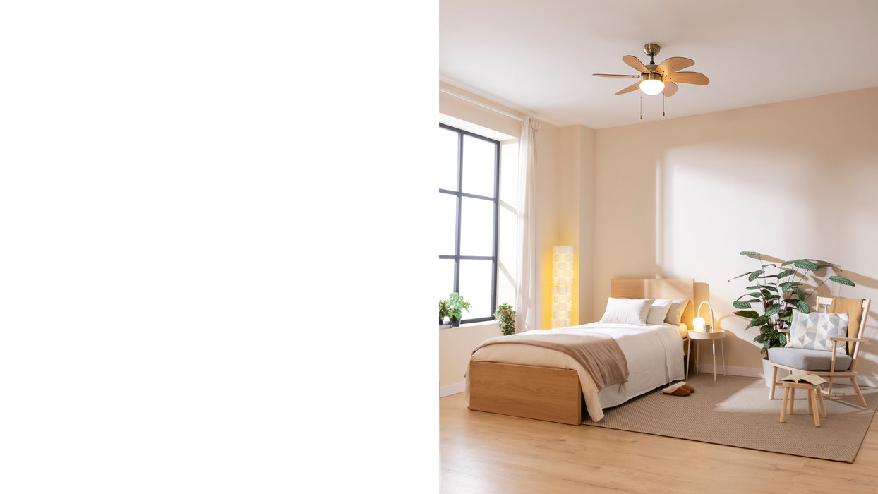 Ventilator de tavan cu lampă Cecotec EnergySilence Aero 360 Gold&Wood, 50 W, diametru 92 cm, 3 trepte