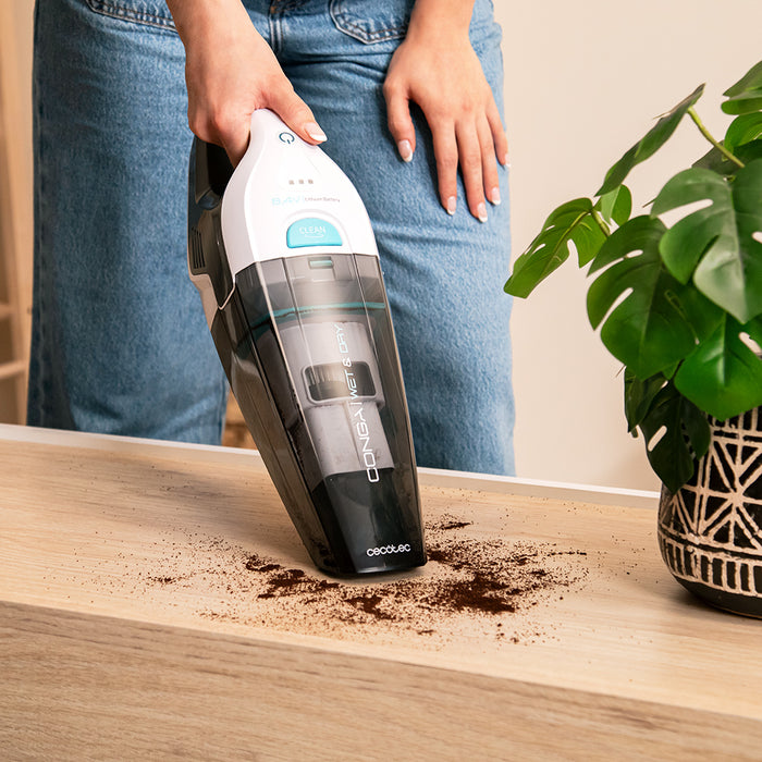 Aspirator de mână Cecotec Conga Rockstar Hand 8.4 V, 50 W, recipient 500 ml, autonomie 20 min
