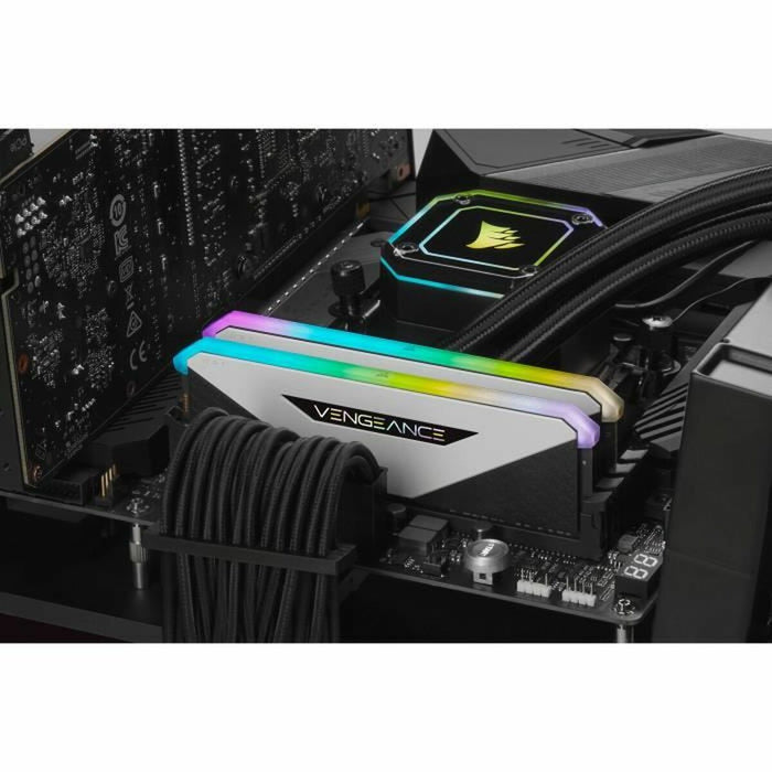 Memorie RAM Corsair CMN16GX4M2Z3200C16W CL16 16 GB