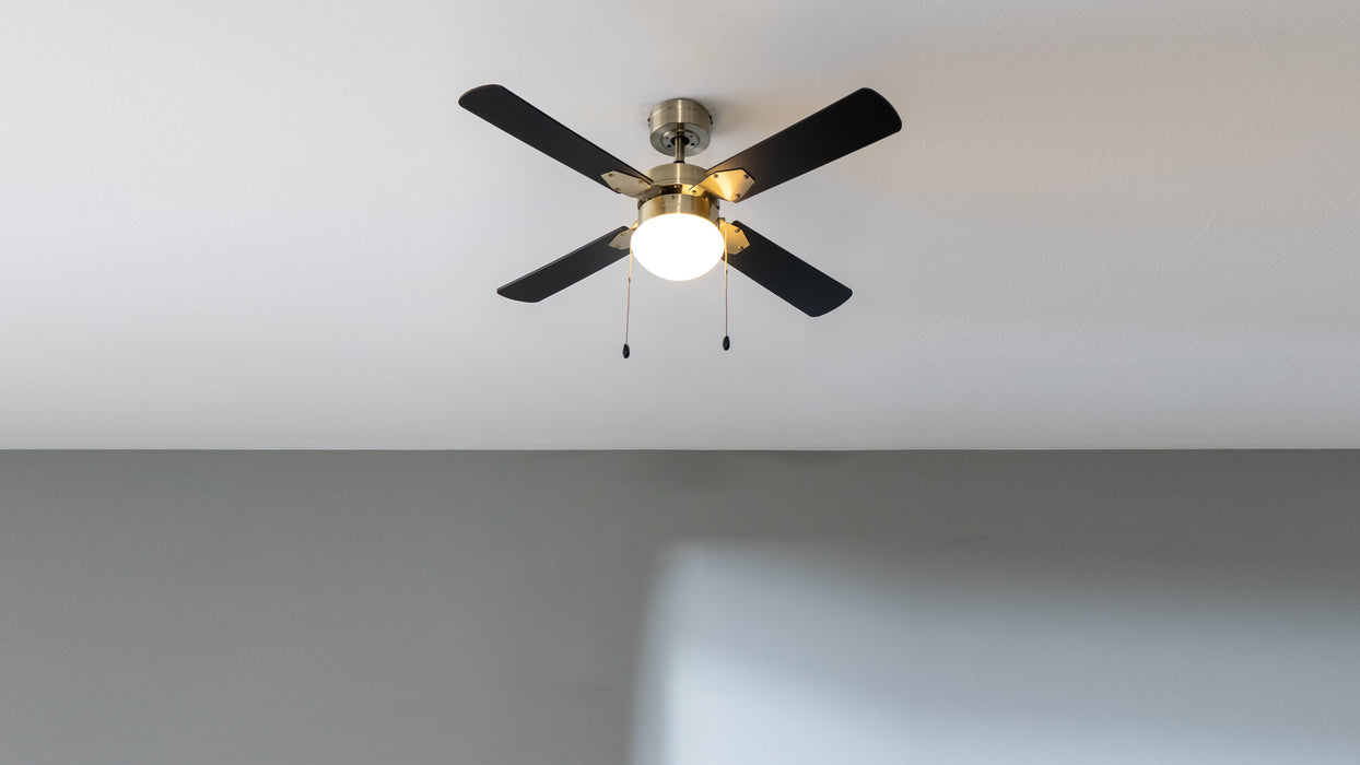 Ventilator de tavan cu iluminare Cecotec EnergySilence Aero 450 GoldBlack, 50 W, diametru 106 cm, 3 trepte