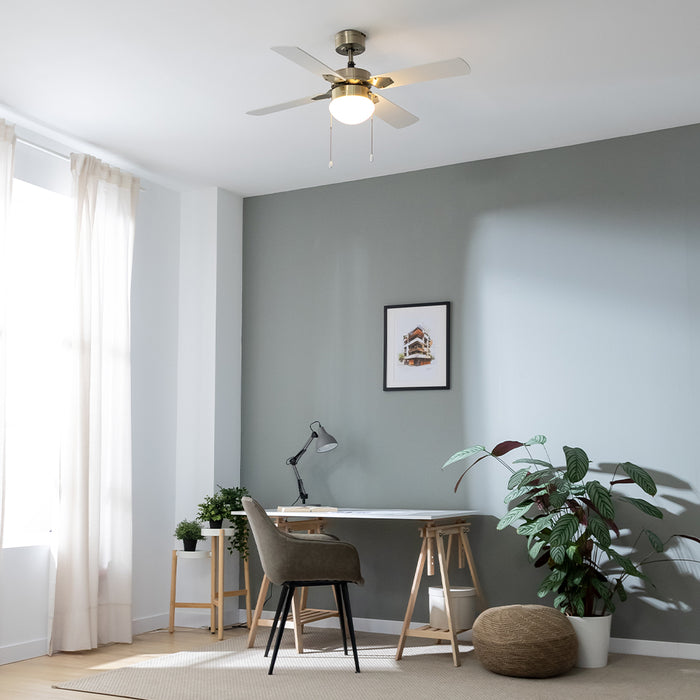 Ventilator de tavan cu lampă Cecotec EnergySilence Aero 450 GoldWhite, 50 W, diametru 107 cm, 3 viteze