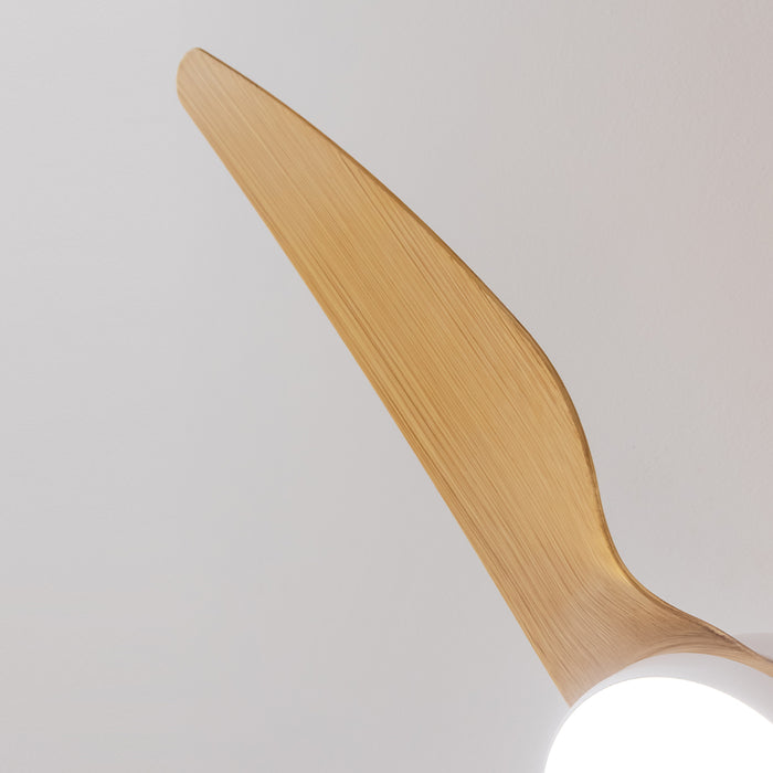 Ventilator de tavan cu iluminare Cecotec EnergySilence Aero 5250 LightWood, 62 W, diametru 122 cm, 3 trepte, lampă LED de 18 W