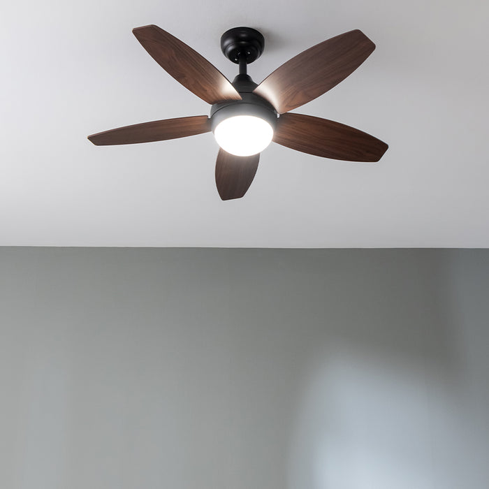 Ventilator de tavan cu iluminare Cecotec EnergySilence Aero 4200 Black&DarkWood, 53 W, diametru 106 cm, 3 trepte