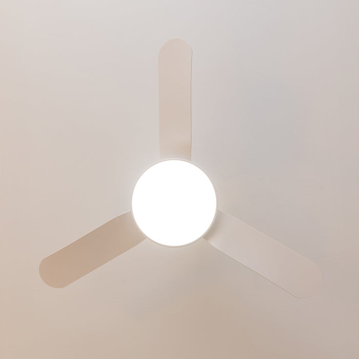 Ventilator de tavan cu lumină Cecotec EnergySilence Aero 5200 Light White, 40 W, diametru 109 cm, 6 trepte, alb