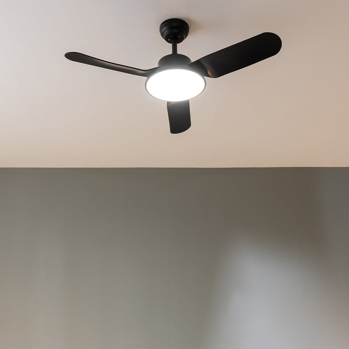 Ventilator de tavan cu iluminare Cecotec EnergySilence Aero 5200 Light Black, 40 W, diametru 109 cm, 6 trepte, negru