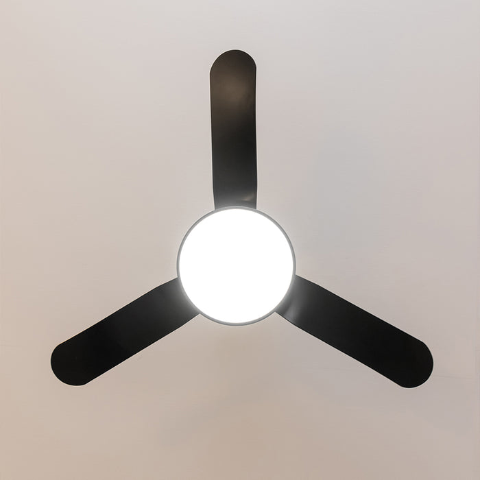 Ventilator de tavan cu iluminare Cecotec EnergySilence Aero 5200 Light Black, 40 W, diametru 109 cm, 6 trepte, negru