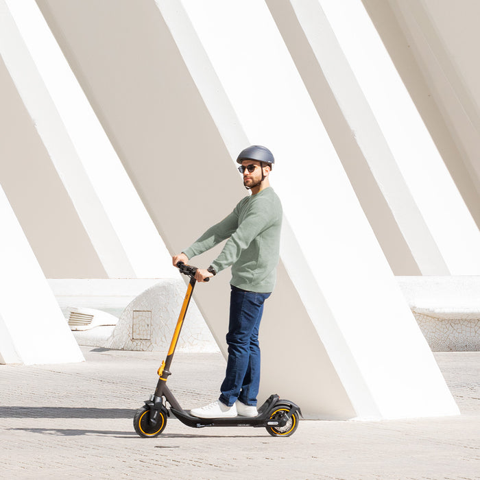 Trotinetă electrică Cecotec Bongo M30 XL IT Connected DE, 350 W, autonomie 30 km, baterie 7500 mAh/36 V