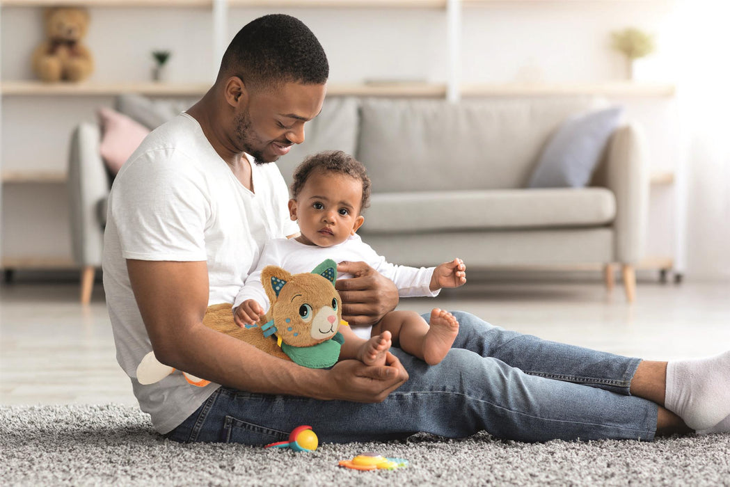 Jucărie de pluș Clementoni Baby, Pisicuță care respiră, sunete și vibrații relaxante, 0-6 ani