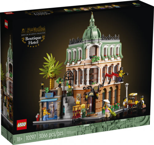 Set de construcție LEGO Creator Expert Boutique Hotel, 3066 piese, 18+ ani