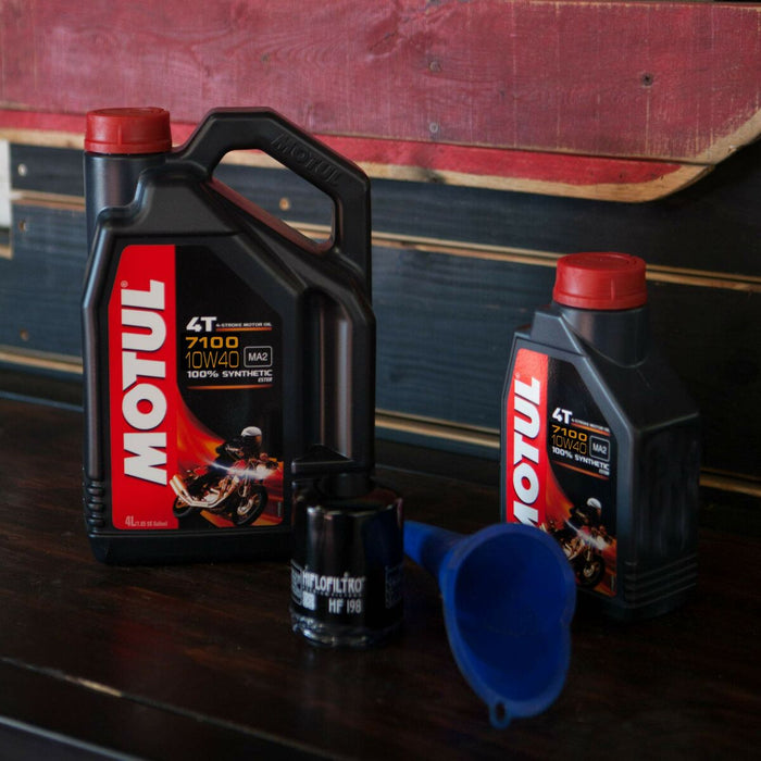 Ulei de motor pentru motocicletă Motul 7100 10W40 4 L