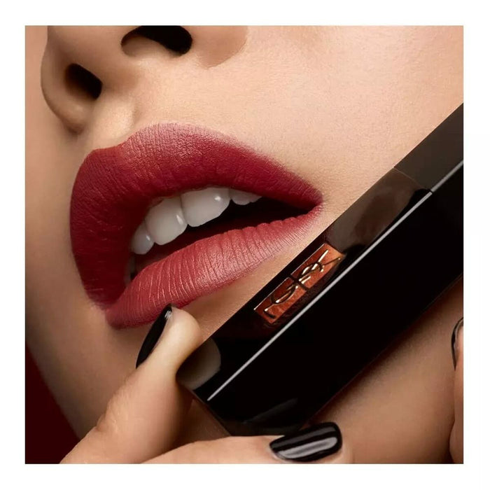 Strugurel Yves Saint Laurent Rouge Pur Couture The Slim Velvet Nº 302
