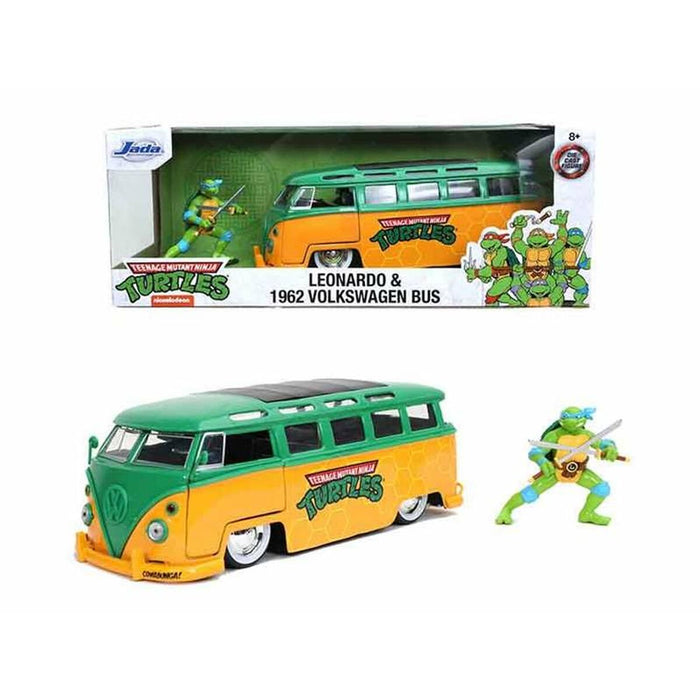 Playset Teenage Mutant Ninja Turtles Leonardo & 1962 Volkswagen Bus 2 Piese