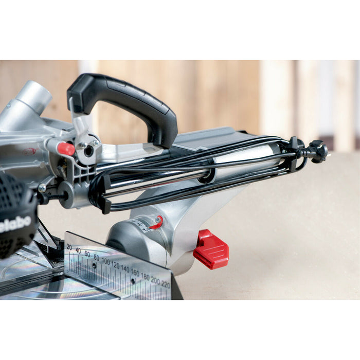 Ferăstrău de masă Metabo KGSV 216 M 220-240 V 65 mm
