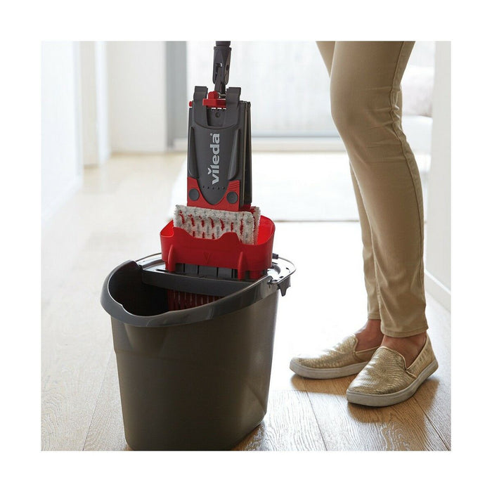 Mop spălător cu găleată cu acțiune dublă Vileda Ultramax Mop Set Negru