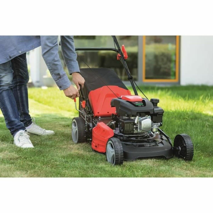 Mașină de tuns iarba pe benzină Scheppach MS161-46