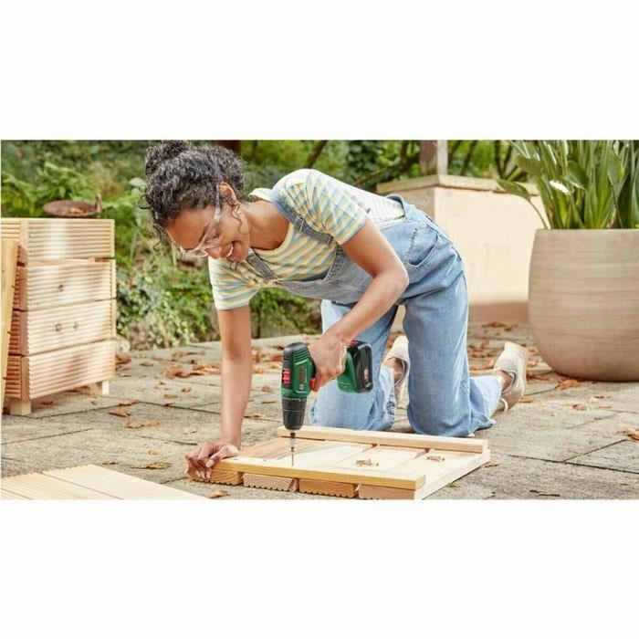 Șurubelniţă BOSCH EasyDrill 18V-40 18 V