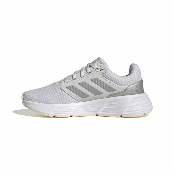Încălțăminte de Running pentru Adulți Adidas Galaxy 6 Femeie Alb