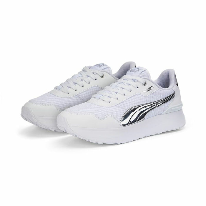Pantofi sport pentru femei Puma R78 Voyage Distressed  Alb