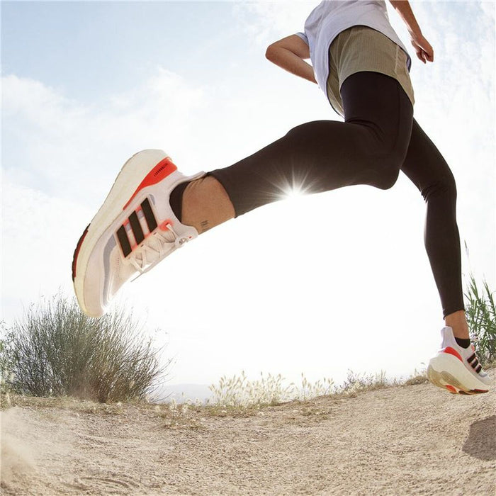 Încălțăminte de Running pentru Adulți Adidas Ultraboost Light Alb