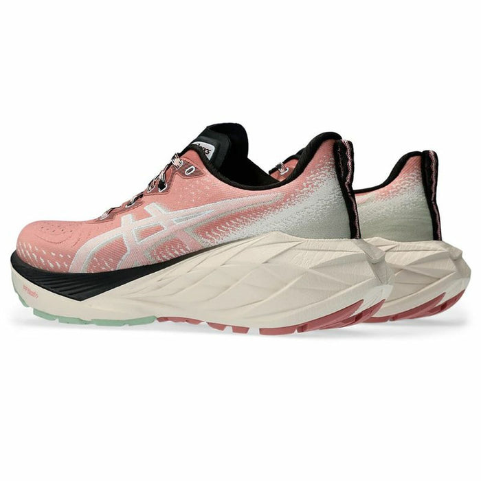 Pantofi sport pentru femei Asics Novablast 4 Tr Somon