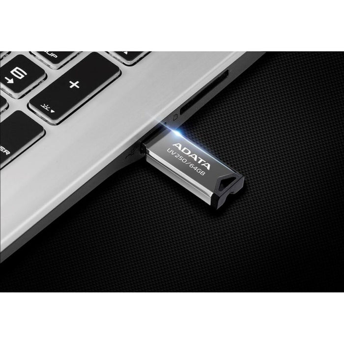 Memorie USB Adata UV250  Argintiu 32 GB