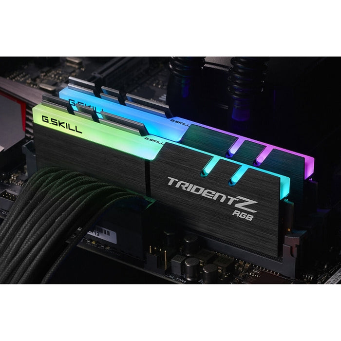 Memorie RAM GSKILL Trident Z RGB DDR4 CL18 16 GB