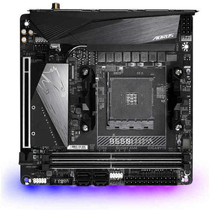 Placă de Bază Gigabyte B550I AORUS PRO AX mATX AM4     AMD B550 AMD AMD AM4