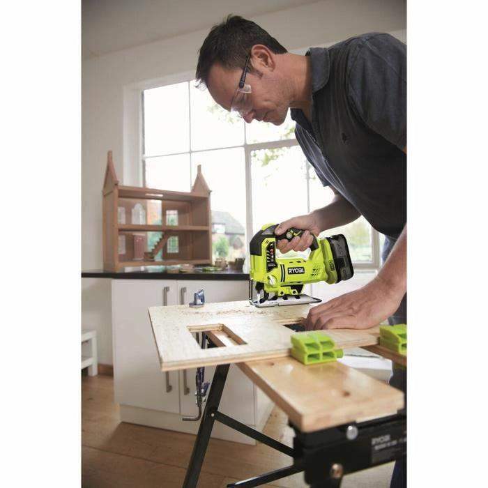 Jigsaws Ryobi CJS180LM 18 V