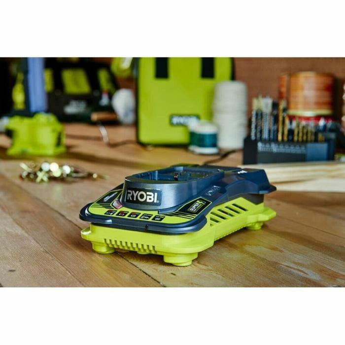 Încărcător de baterie Ryobi RC18150